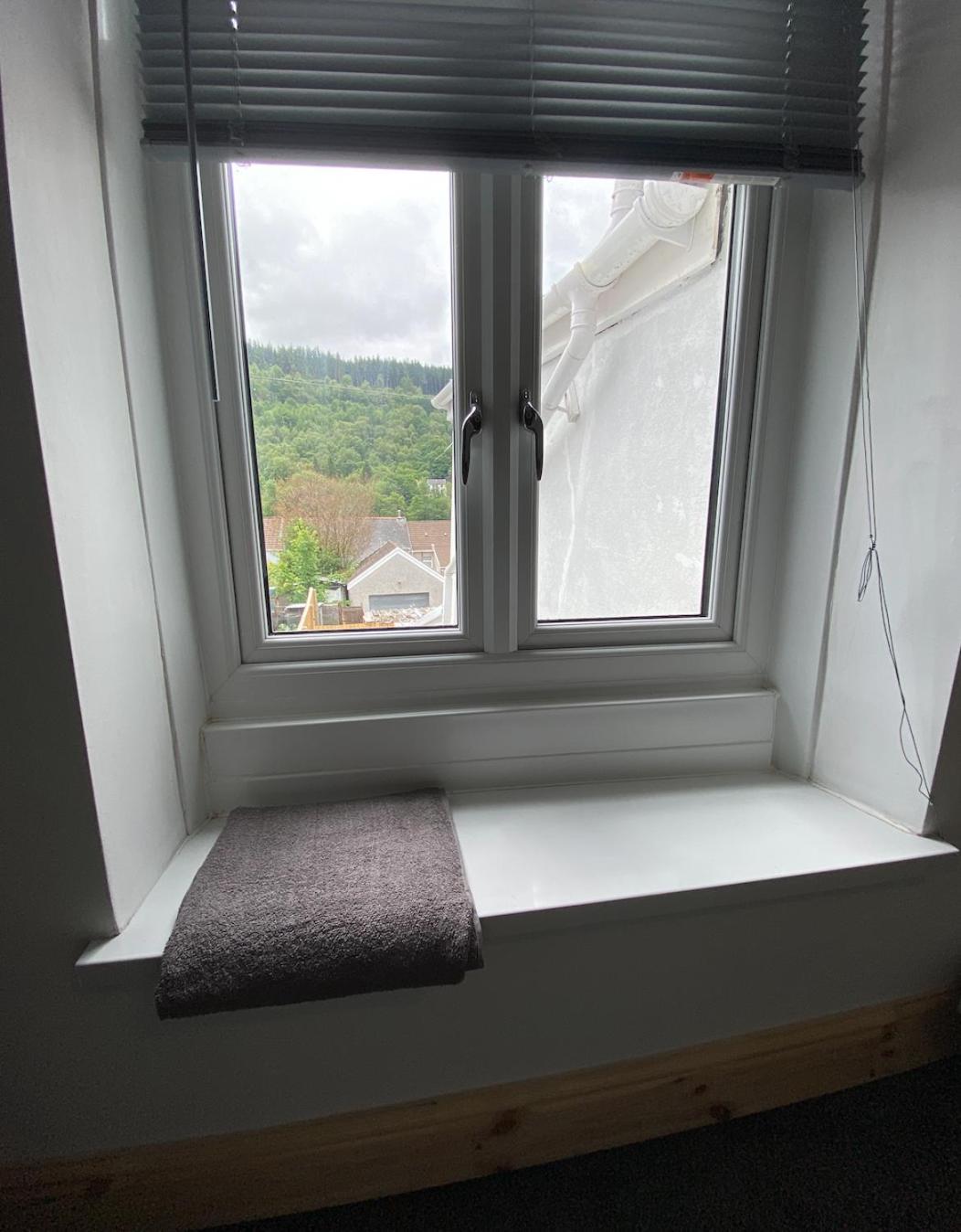 Brynhyfryd Cottage Aberaman Екстер'єр фото
